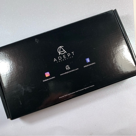 Adept Amunet Dark Eyeshadow Palette - Picture 7 of 7